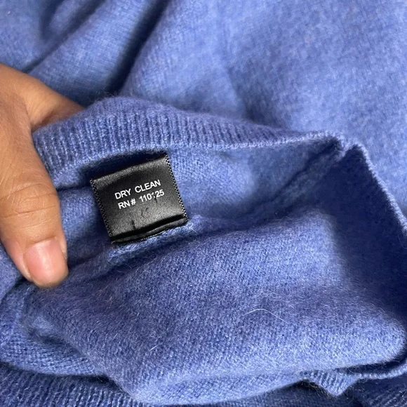 Qi 100% Cashmere Basic Long Sleeve Blue Sweater Size X-Large - Picture 10 of 10